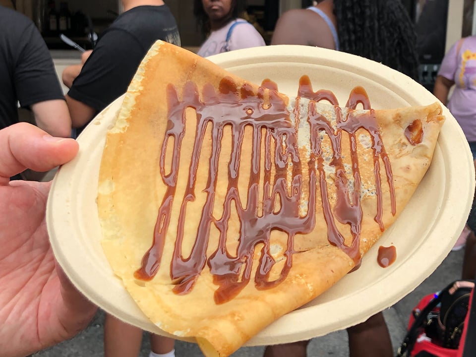 a simple chocolate and hazelnut crepe