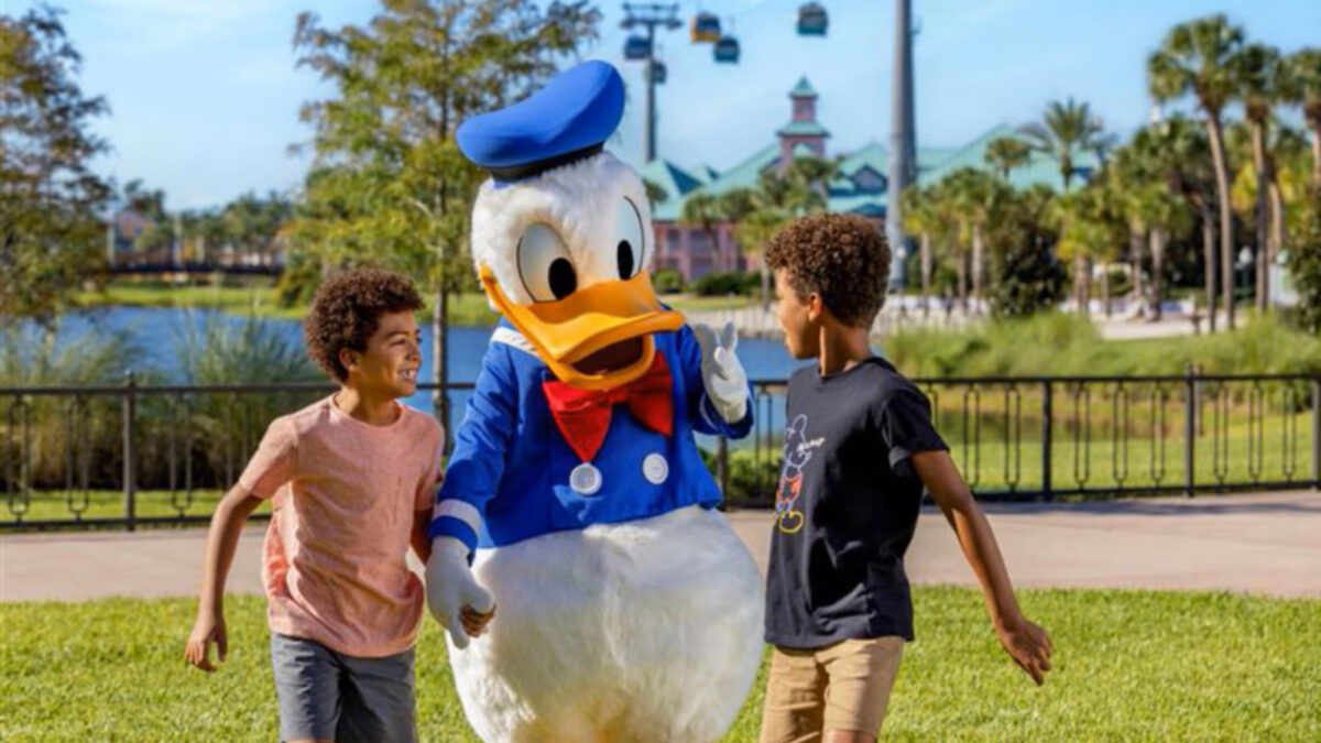 Donald Duck at the Caribbean Beach Resort with some buddies. As part of Cool Kids Summer 2 Fast 2 Furious select characters will make appearances at Disney Resorts ((©Disney).