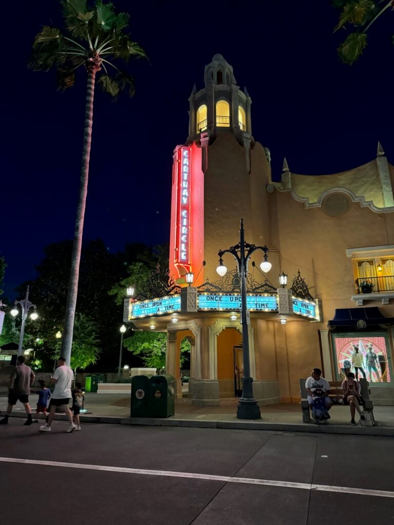 The Carthay Circle Theatre in Hollywood Studios. (© John Gullion/Hey Orlando).