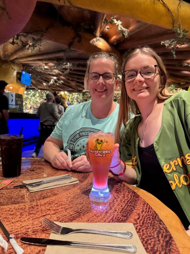 Getting a drink at the Rainforest Cafe. (© John Gullion/Hey Orlando).