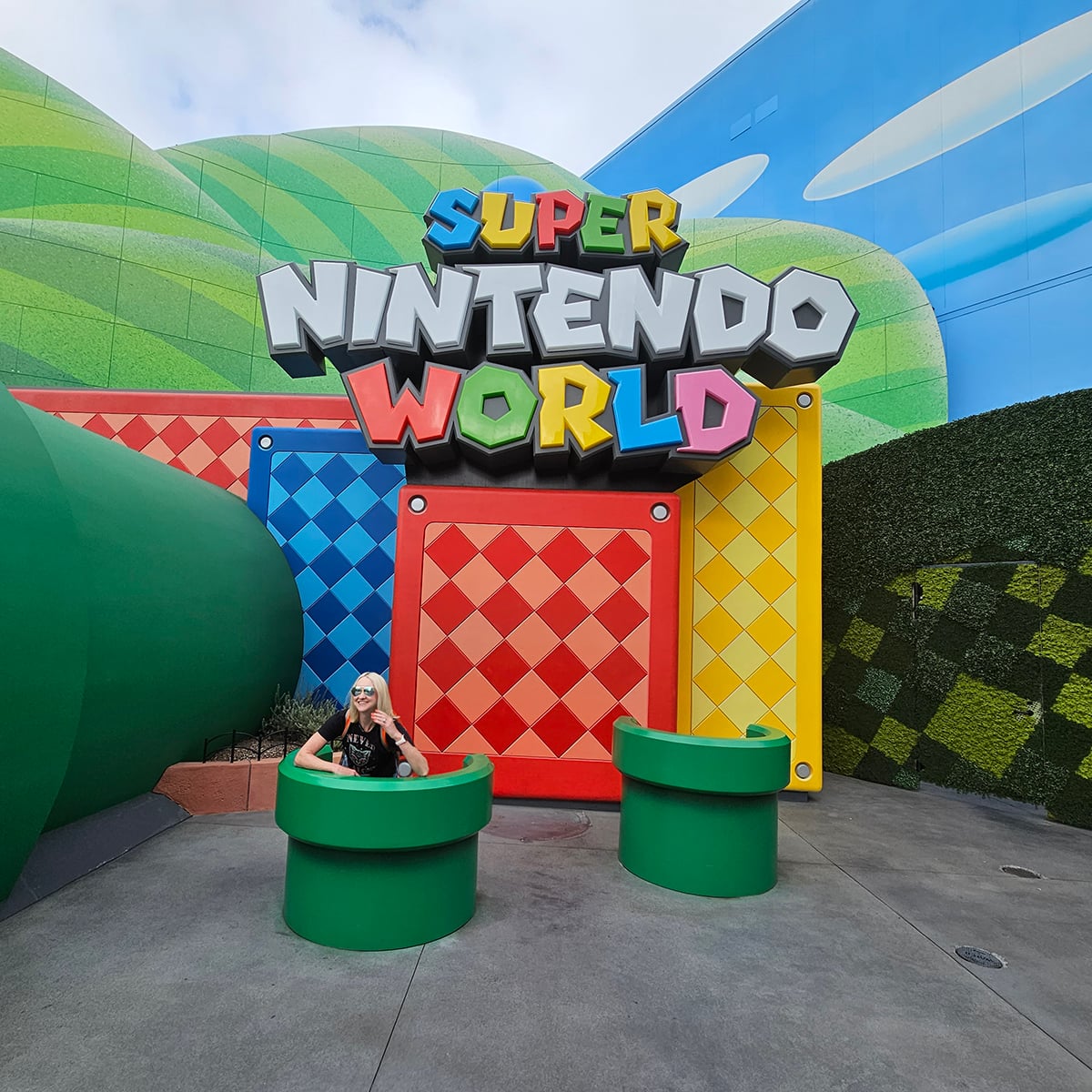 Super Nintendo World entrance