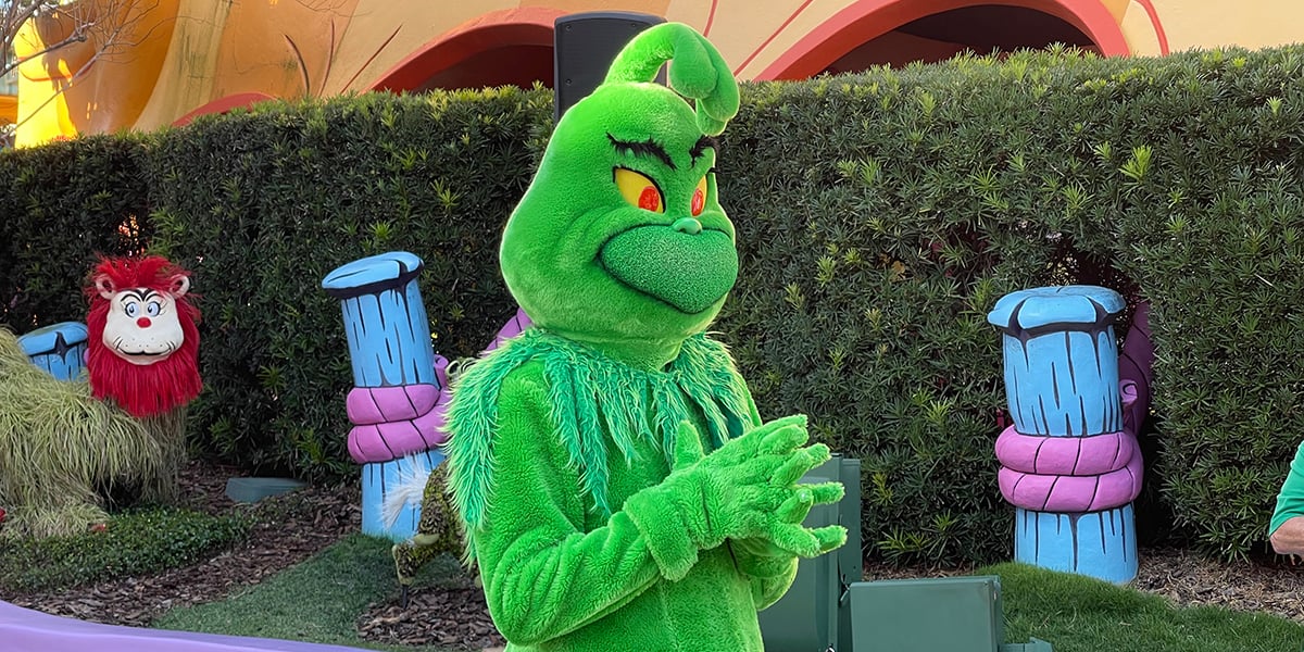the grinch character at universal in orlando