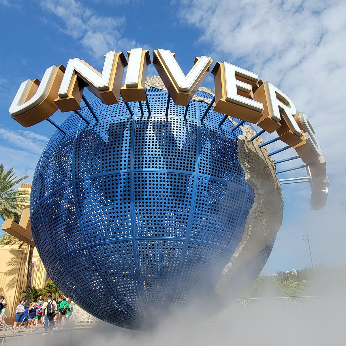 the universal studios globe at citywalkl